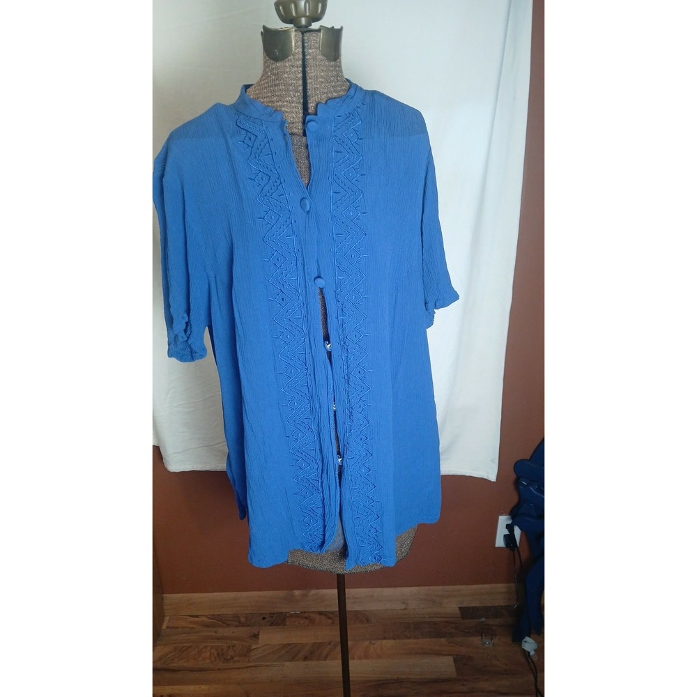 Sag Harbor Woman Blue Rayon Crinkle Gauze Embroidered Button Front Blouse 1X